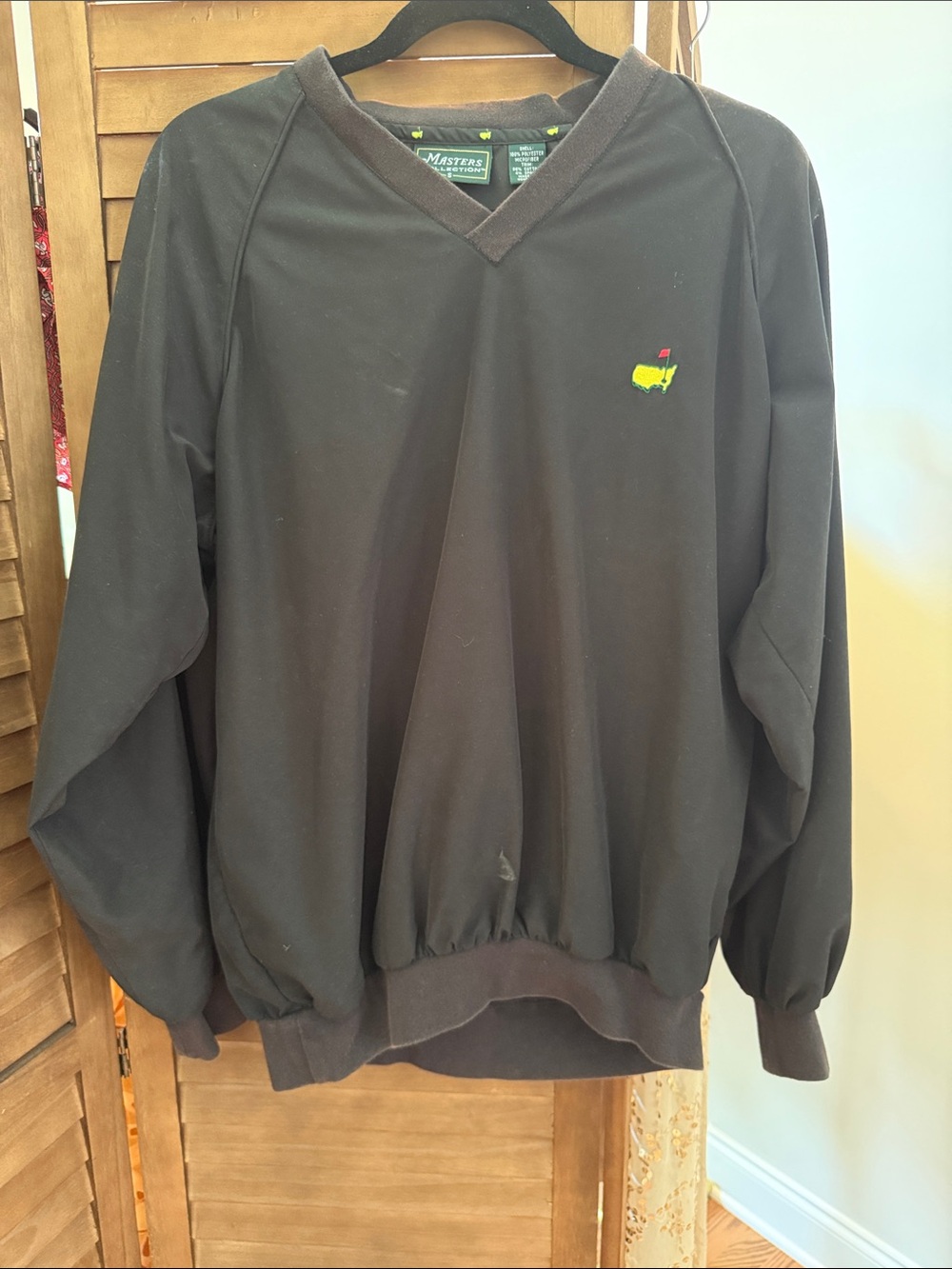 Masters black V-Neck Pullover Sweater with Green & Yellow Logo